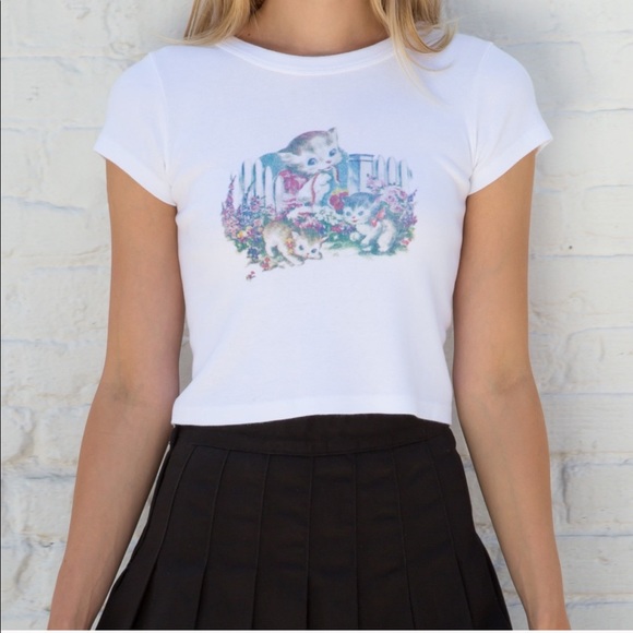 Brandy Melville Tops - Brandy Melville Kitten Crop Top